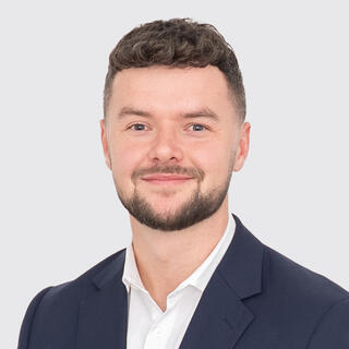 Brad Proctor Web Grey