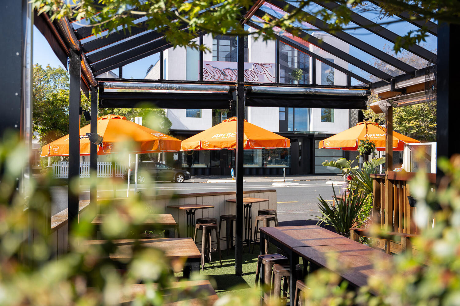 Parade Web9 Kakapo Business Sales