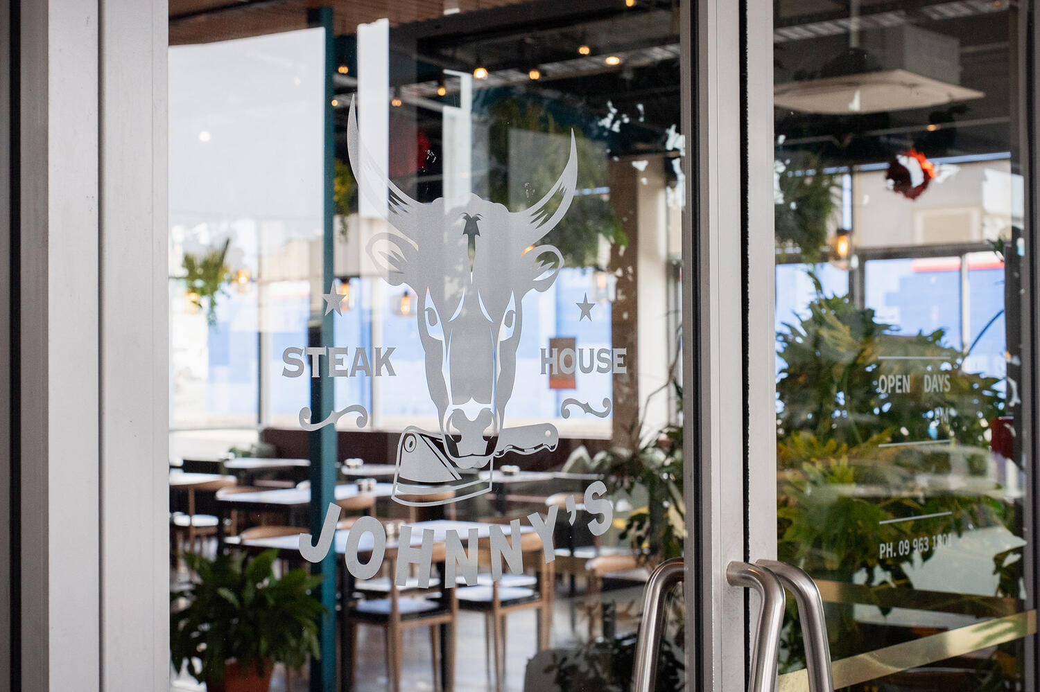 Johnnys Steak House Web7 Kakapo Business Sales