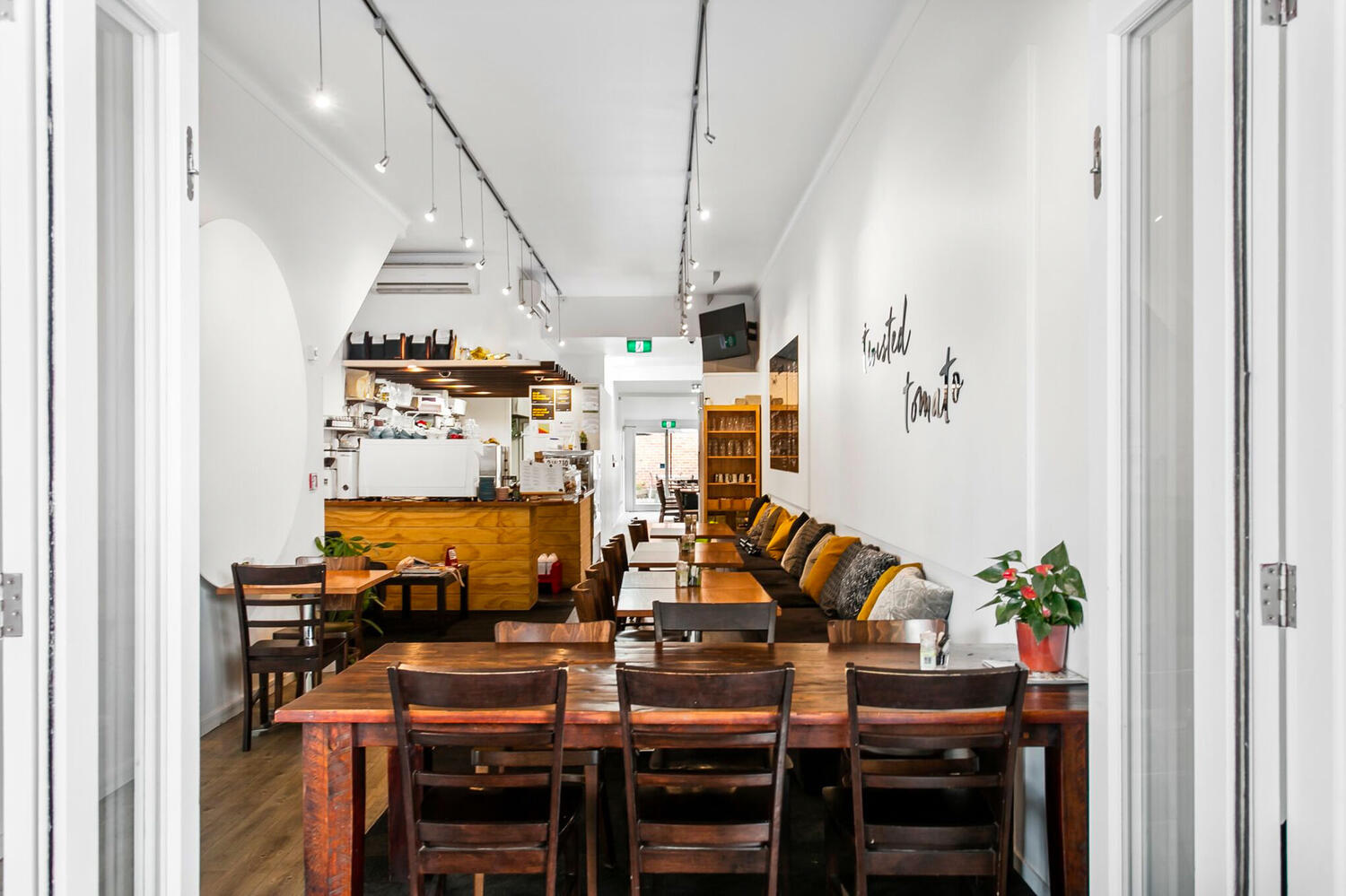 Twisted Tomato Devonport 8 Kakapo Business Sales