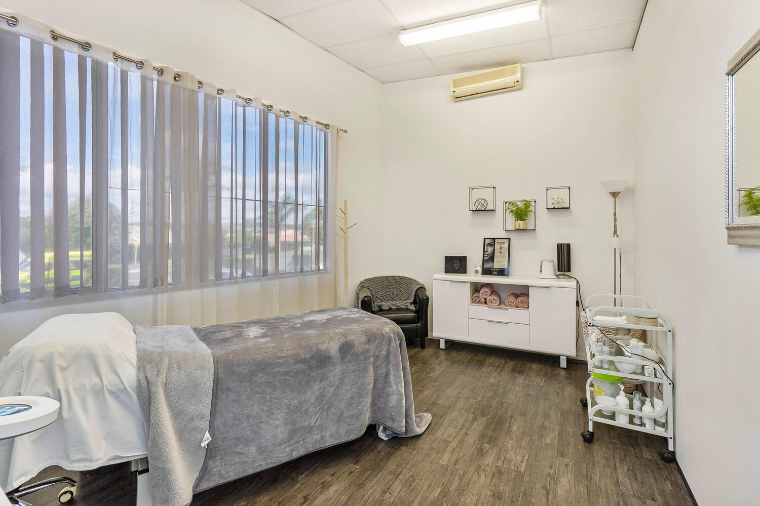 Landing Strip Web 1 Kakapo Business Sales