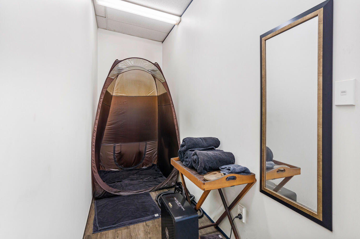 Landing Strip Web 7 Kakapo Business Sales