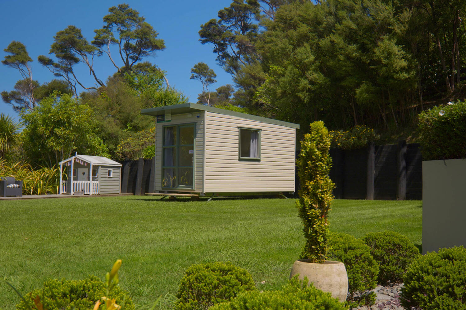 Cabin Hire Web3 Kakapo Business Sales