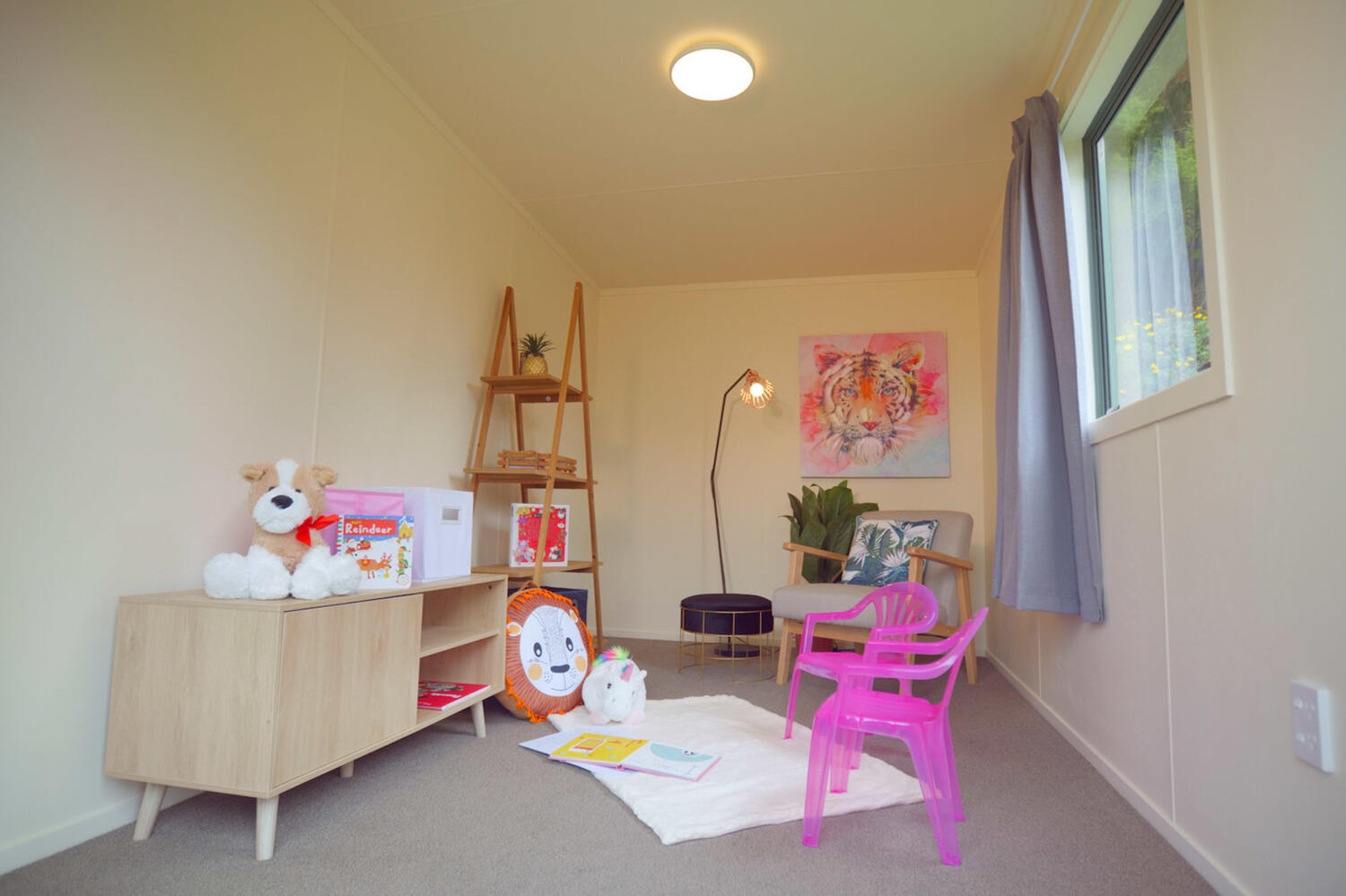 Cabin Hire Web6 Kakapo Business Sales