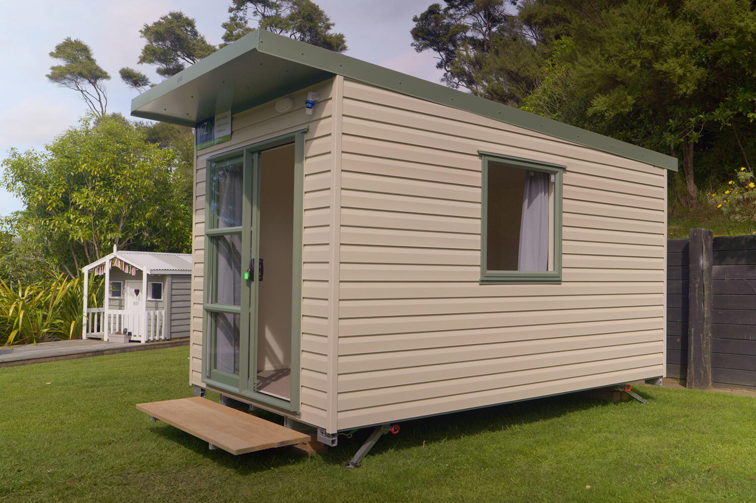 Cabin Hire Web7 Kakapo Business Sales